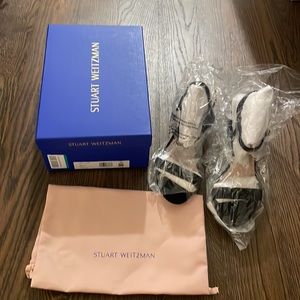 NWT Stuart Weitzman heeled black suede sandal. Size 7.5/8